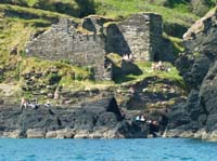 KG081705 nohoval people