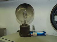 KG075365 old bulb and current bulb