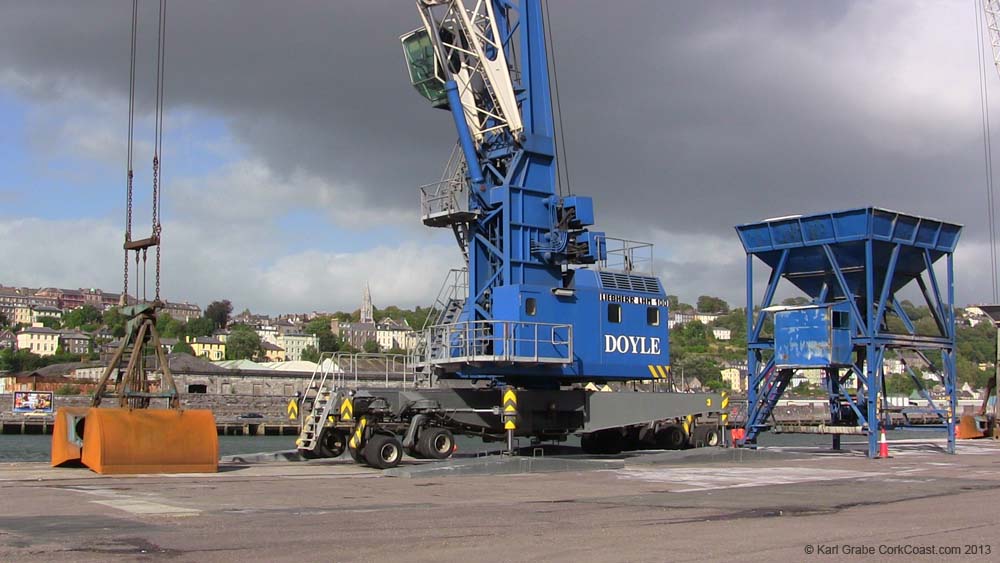 IMG_0454 liebherr lhm 100 cork dock